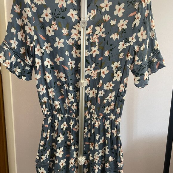 Floral Romper - Picture 2 of 2